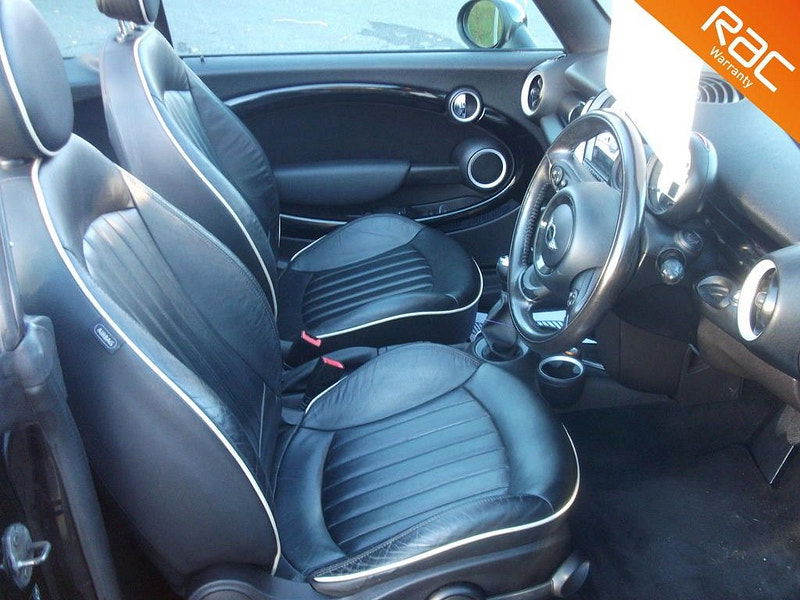 MINI Convertible 1.6L Cooper D Convertible 2dr Diesel Manual Euro 5 (112 bhp) 2dr Manual 2025