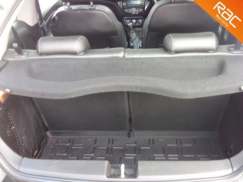 Vauxhall ADAM 1.4L Adam Glam Hatchback 3dr Petrol Manual Euro 5 (98 bhp) 3dr Manual 2025