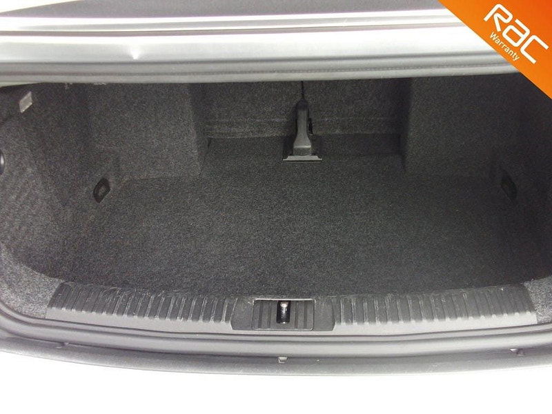 Volkswagen Golf 1.6L SE BlueMotion Technology TDI Convertible 2dr Diesel Manual Euro 5 (104 bhp) 2dr Manual 2025