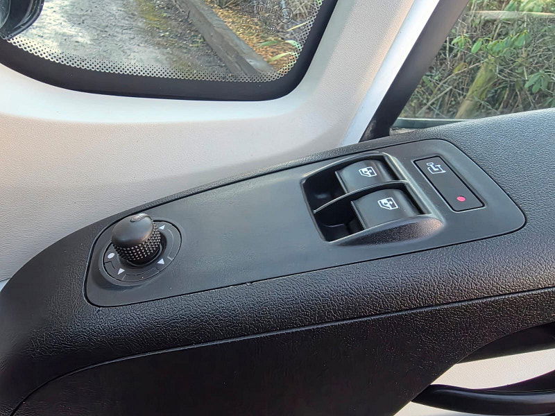 Citroen Relay 2.0 BlueHDi 35 Chassis Cab 2dr Diesel Manual L2 Euro 6 (130 ps) 2dr Manual 2026