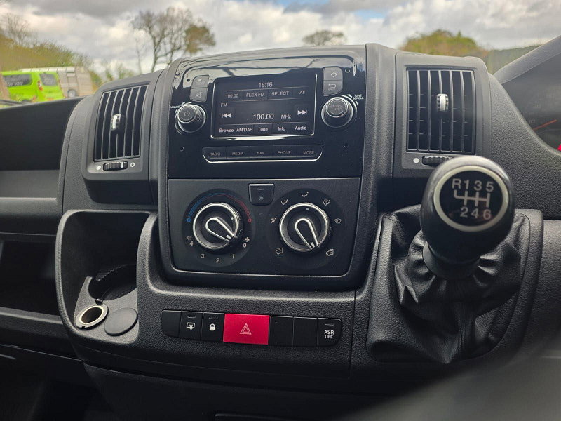 Citroen Relay 2.2 BlueHDi 35 Enterprise Panel Van 5dr Diesel Manual L3 High Roof Euro 6 (s/s) (140 ps) 5dr Manual 2026