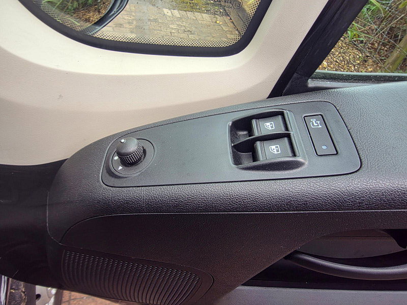 Citroen Relay 2.2 BlueHDi 35 Enterprise Panel Van 5dr Diesel Manual L3 High Roof Euro 6 (s/s) (140 ps) 5dr Manual 2026