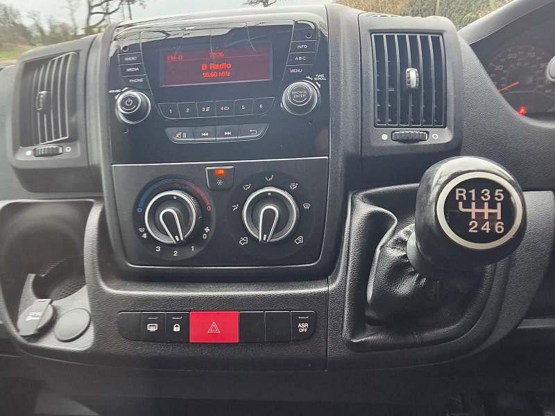 Citroen Relay 2.2 BlueHDi 35 Plus Ready To Run Tipper Double Cab 2dr Diesel Manual L3 Euro 6 (s/s) (165 ps) 2dr Manual 2026