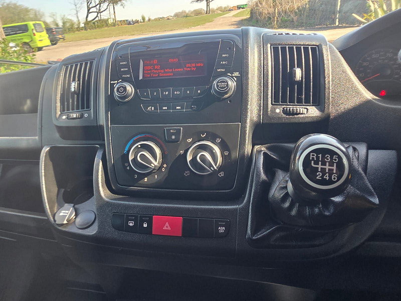 Citroen Relay 2.2 BlueHDi 35 Plus Ready To Run Tipper Double Cab 2dr Diesel Manual L3 Euro 6 (s/s) (165 ps) 4dr Manual 2026