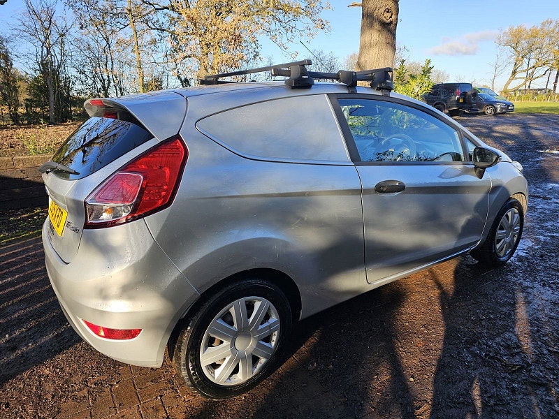 Ford Fiesta Van 1.5 TDCi Panel Van 3dr Diesel Manual (98 g/km, 74 bhp) 3dr Manual 2026