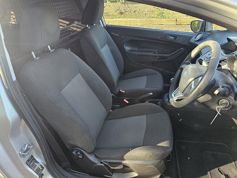 Ford Fiesta Van 1.5 TDCi Panel Van 3dr Diesel Manual (98 g/km, 74 bhp) 3dr Manual 2026