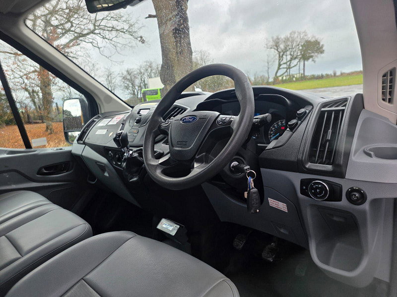 Ford Transit 2.2 TDCi 350 Chassis Cab 2dr Diesel Manual RWD L3 H1 Euro 5 (DRW) (125 ps) 2dr Manual 2026
