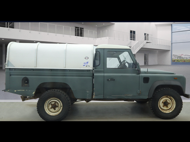 Land Rover DEFENDER 110 2.4 0dr Manual 2026