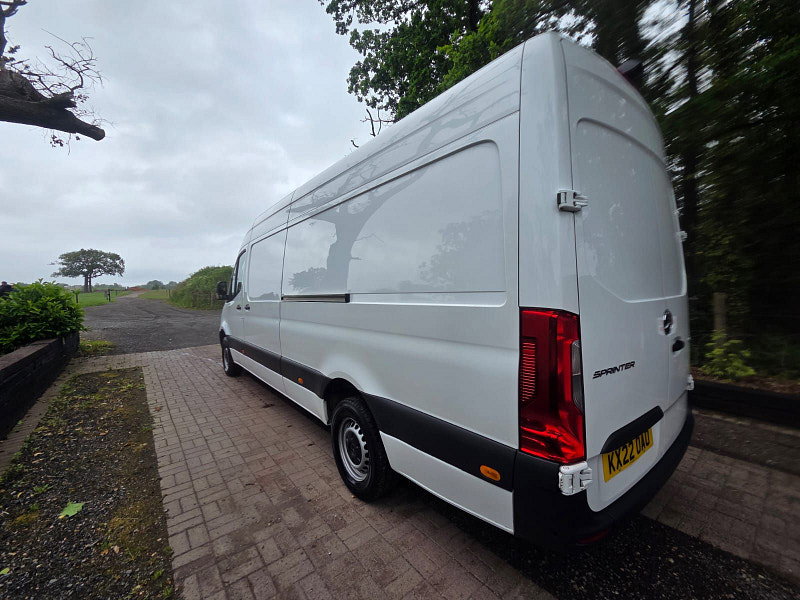 Mercedes-Benz Sprinter 2.0 315 CDI Progressive Panel Van 5dr Diesel Manual RWD L3 H2 Euro 6 (s/s) (150 ps) 5dr Manual 2026