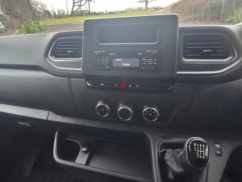 Nissan NV400 2.3 dCi 35 Acenta Panel Van 5dr Diesel Manual FWD L2 H2 Euro 6 (135 ps) 5dr Manual 2026