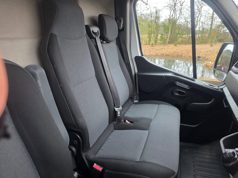 Nissan NV400 2.3 dCi 35 Acenta Panel Van 5dr Diesel Manual FWD L2 H2 Euro 6 (135 ps) 5dr Manual 2026