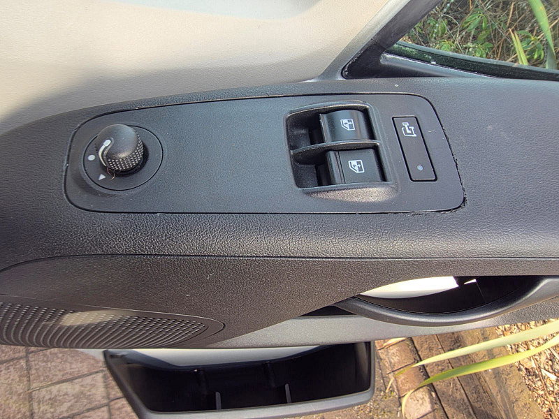 Peugeot Boxer 2.0 BlueHDi 335 Professional Panel Van 5dr Diesel Manual L3 H2 Euro 6 (130 ps) 5dr Manual 2026