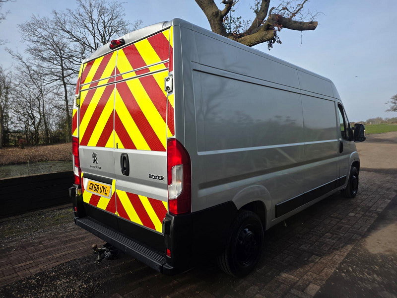 Peugeot Boxer 2.0 BlueHDi 335 Professional Panel Van 5dr Diesel Manual L3 H2 Euro 6 (130 ps) 5dr Manual 2026