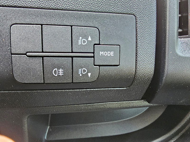 Peugeot Boxer 2.0 BlueHDi 335 Professional Panel Van 5dr Diesel Manual L3 H2 Euro 6 (130 ps) 5dr Manual 2026