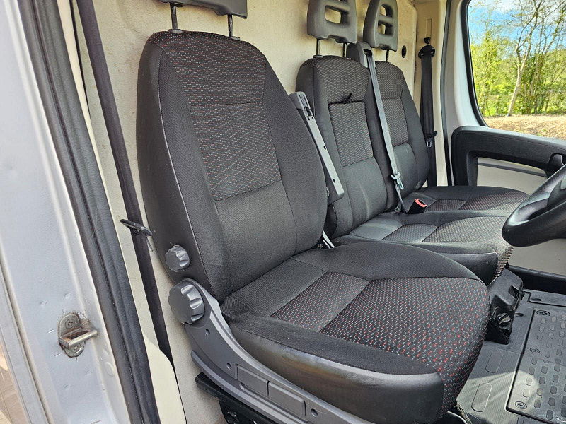 Peugeot Boxer 2.0 BlueHDi 335 Professional Panel Van 5dr Diesel Manual L3 H2 Euro 6 (130 ps) 5dr Manual 2026