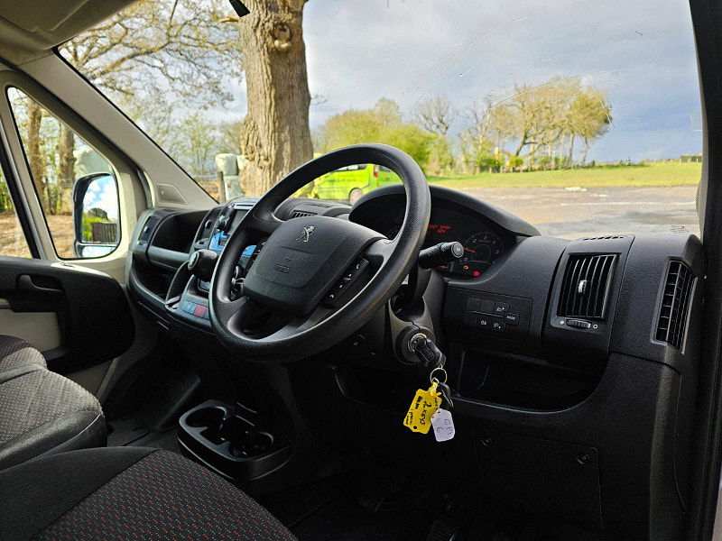 Peugeot Boxer 2.0 BlueHDi 335 Professional Panel Van 5dr Diesel Manual L3 H2 Euro 6 (130 ps) 5dr Manual 2026