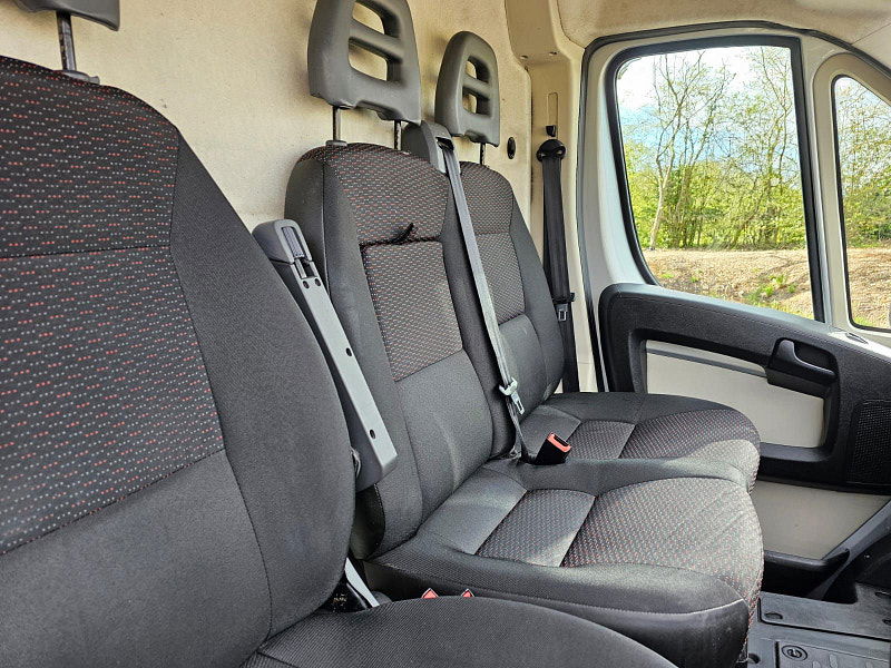 Peugeot Boxer 2.0 BlueHDi 335 Professional Panel Van 5dr Diesel Manual L3 H2 Euro 6 (130 ps) 5dr Manual 2026