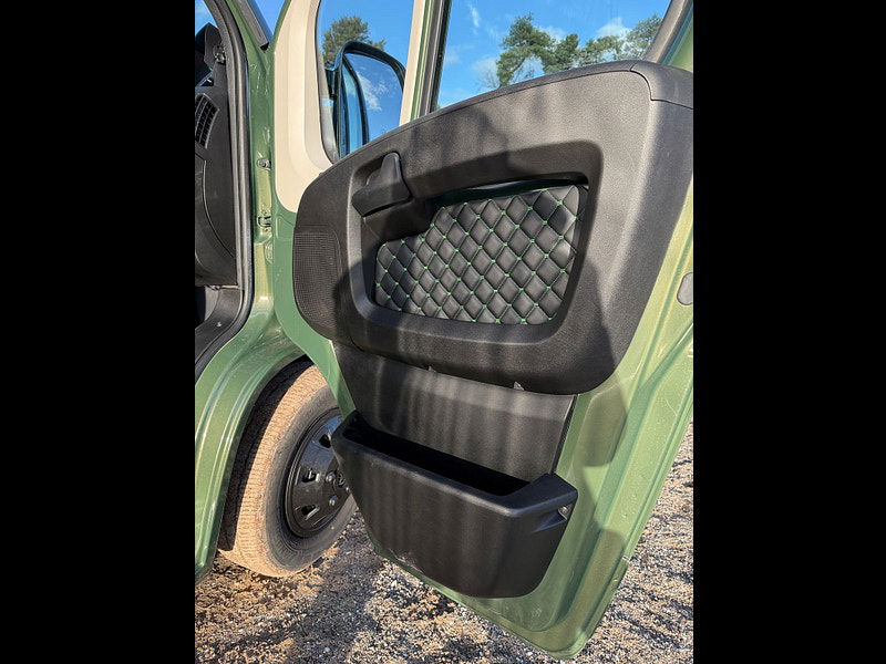 Peugeot Boxer 2.2L 335 Professional L3H2 Blue HDi  Diesel Manual Euro 6 (138 bhp) 0dr Manual 2026