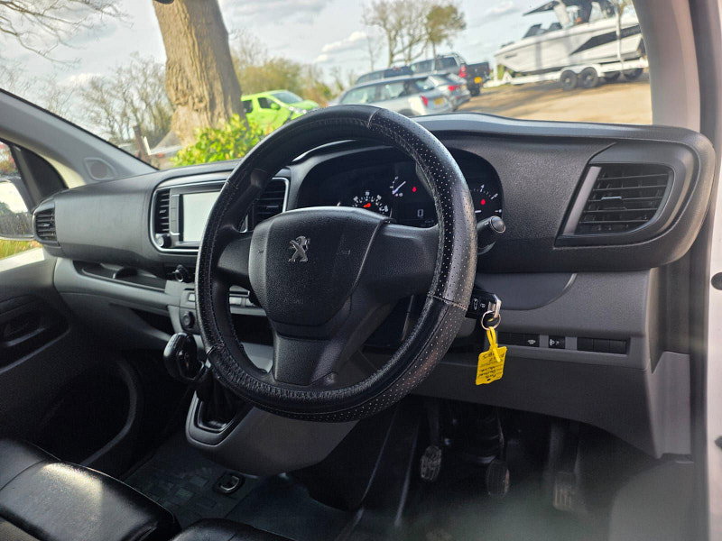 Peugeot Expert 1.6 BlueHDi 1000 Professional Standard Panel Van 6dr Diesel Manual MWB Euro 6 (95 ps) 6dr Manual 2026