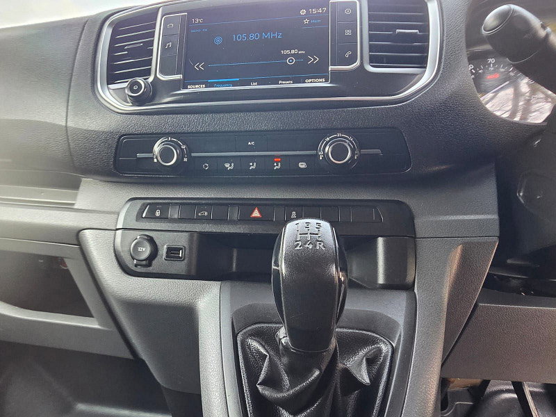 Peugeot Expert 1.6 BlueHDi 1000 Professional Standard Panel Van 6dr Diesel Manual MWB Euro 6 (95 ps) 6dr Manual 2026