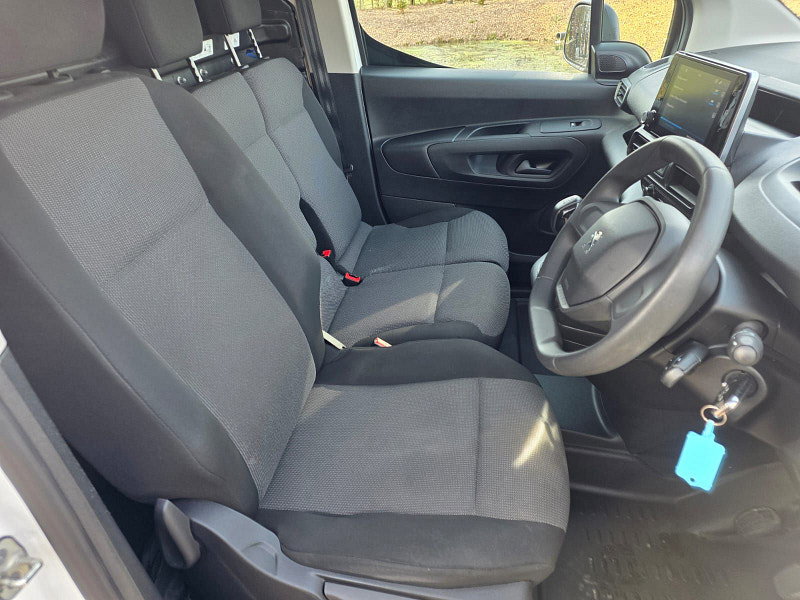 Peugeot Partner 1.5 BlueHDi 1000 Professional Premium Standard Panel Van 5dr Diesel Manual SWB Euro 6 (100 bhp) 5dr Manual 2026