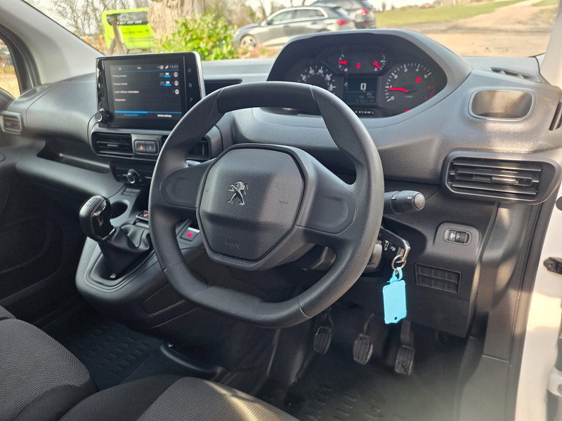 Peugeot Partner 1.5 BlueHDi 1000 Professional Premium Standard Panel Van 5dr Diesel Manual SWB Euro 6 (100 bhp) 5dr Manual 2026