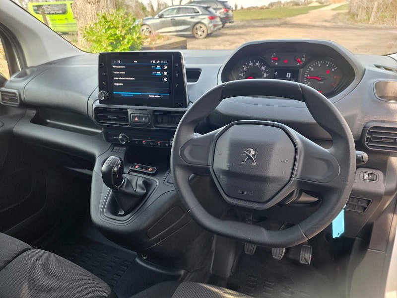 Peugeot Partner 1.5 BlueHDi 1000 Professional Premium Standard Panel Van 5dr Diesel Manual SWB Euro 6 (100 bhp) 5dr Manual 2026