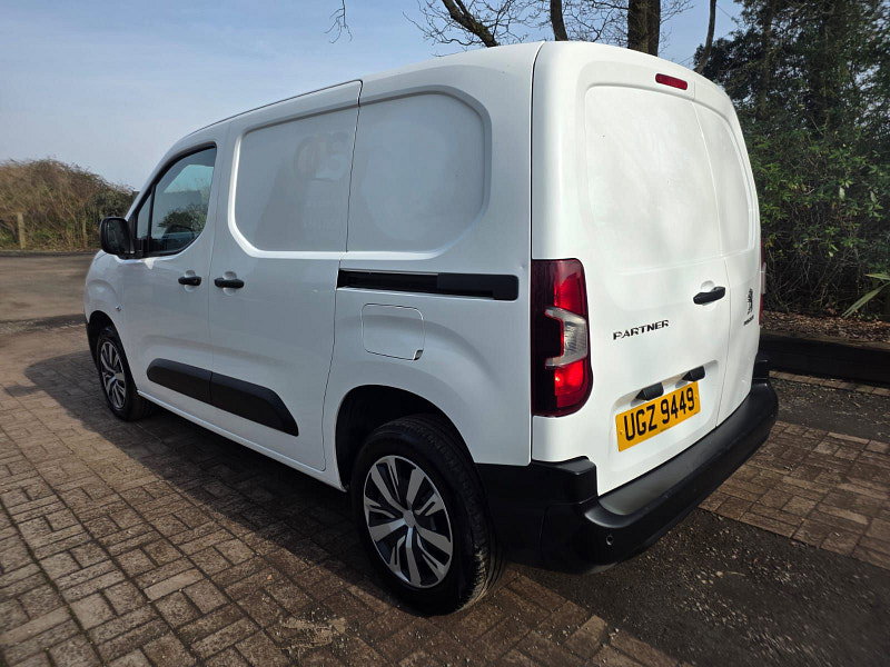 Peugeot Partner 1.5 BlueHDi 1000 Professional Premium Standard Panel Van 5dr Diesel Manual SWB Euro 6 (100 bhp) 5dr Manual 2026
