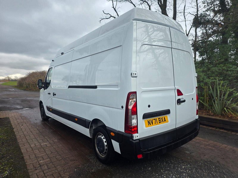 Renault Master 2.3 dCi ENERGY 35 Business Panel Van 4dr Diesel Manual FWD LWB High Roof Euro 6 (s/s) (150 bhp) 2dr Manual 2026
