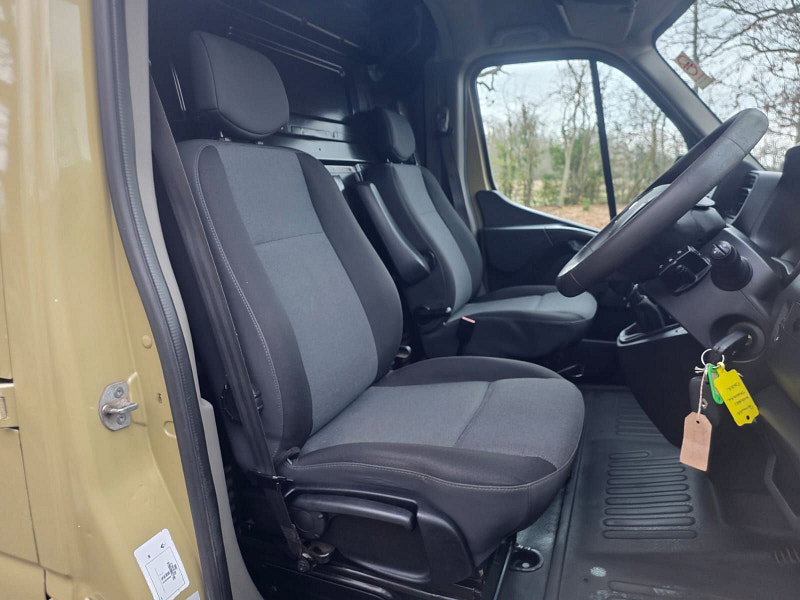 Renault Master 2.3 dCi ENERGY 35 Business Tipper Double Cab 4dr Diesel Manual RWD LWB Euro 6 (s/s) (145 bhp) 2dr Manual 2026