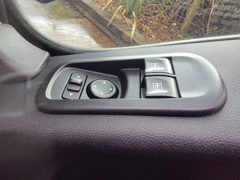 Renault Master Curtainside 0dr Manual 2026