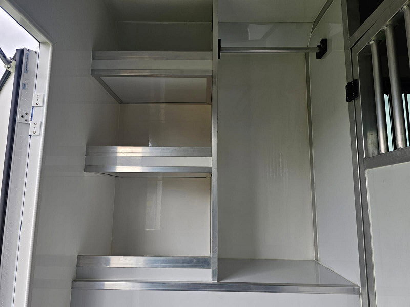 RENAULT TRUCKS MASTER 2.3 Diesel Manual 3.5T Equus Horse Truck 0dr Manual 2026