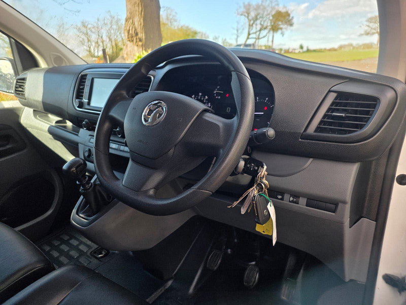 Vauxhall Vivaro 1.5 Turbo D 2700 Sportive Panel Van 5dr Diesel Manual L1 H1 Euro 6 (s/s) (120 ps) 5dr Manual 2026