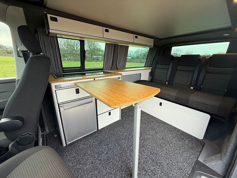 Volkswagen Transporter 2.0 TDI T32 Highline Kombi Double Cab 5dr Diesel Manual FWD LWB High Roof Euro 6 (s/s) (150 ps) 5dr Manual 2026