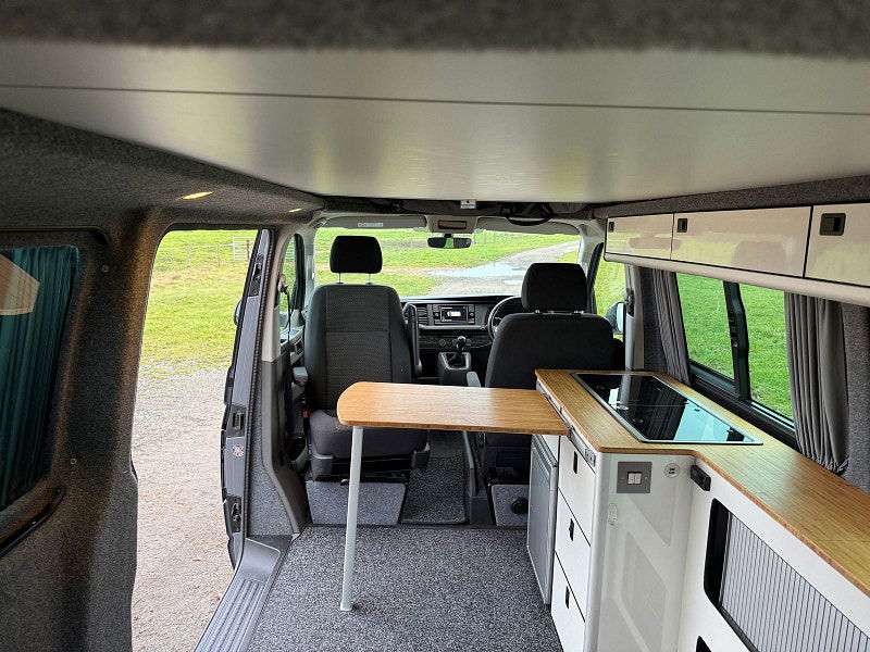 Volkswagen Transporter 2.0 TDI T32 Highline Kombi Double Cab 5dr Diesel Manual FWD LWB High Roof Euro 6 (s/s) (150 ps) 5dr Manual 2026