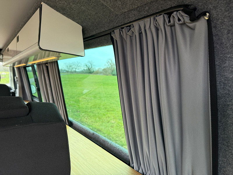 Volkswagen Transporter 2.0 TDI T32 Highline Kombi Double Cab 5dr Diesel Manual FWD LWB High Roof Euro 6 (s/s) (150 ps) 5dr Manual 2026