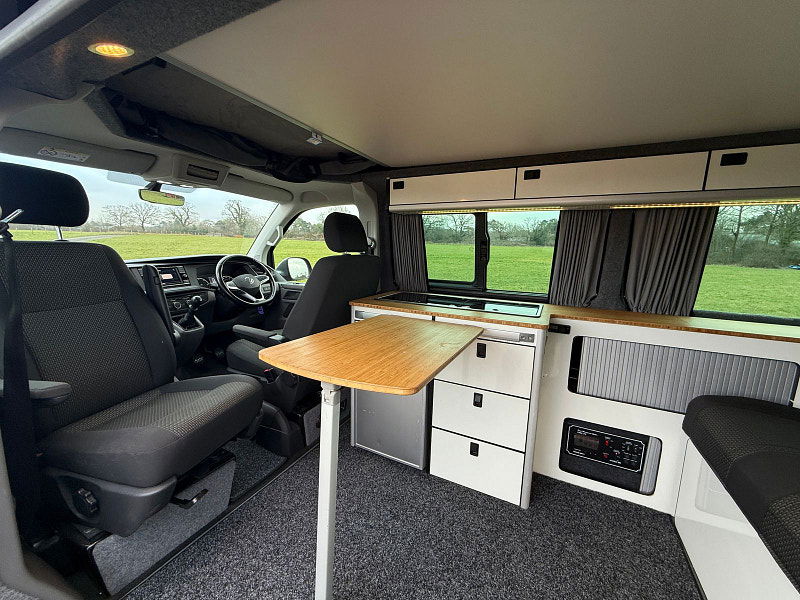 Volkswagen Transporter 2.0 TDI T32 Highline Kombi Double Cab 5dr Diesel Manual FWD LWB High Roof Euro 6 (s/s) (150 ps) 5dr Manual 2026