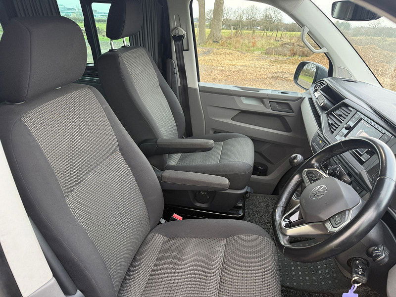 Volkswagen Transporter 2.0 TDI T32 Highline Kombi Double Cab 5dr Diesel Manual FWD LWB High Roof Euro 6 (s/s) (150 ps) 5dr Manual 2026