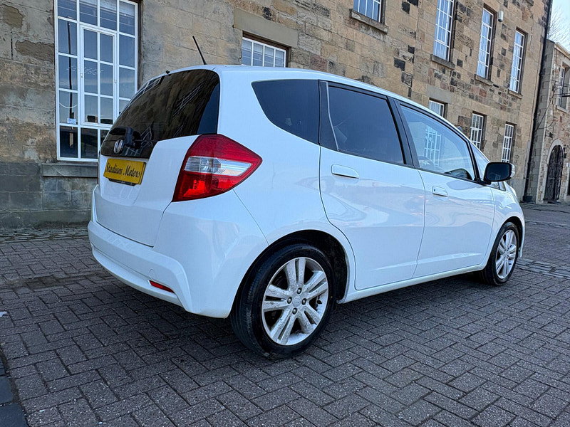 Honda Jazz 1.4 i-VTEC ES Plus Euro 5 5dr 5dr Manual 2026