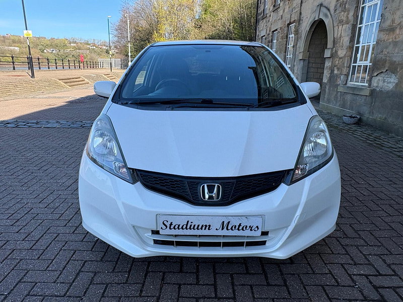 Honda Jazz 1.4 i-VTEC ES Plus Euro 5 5dr 5dr Manual 2026