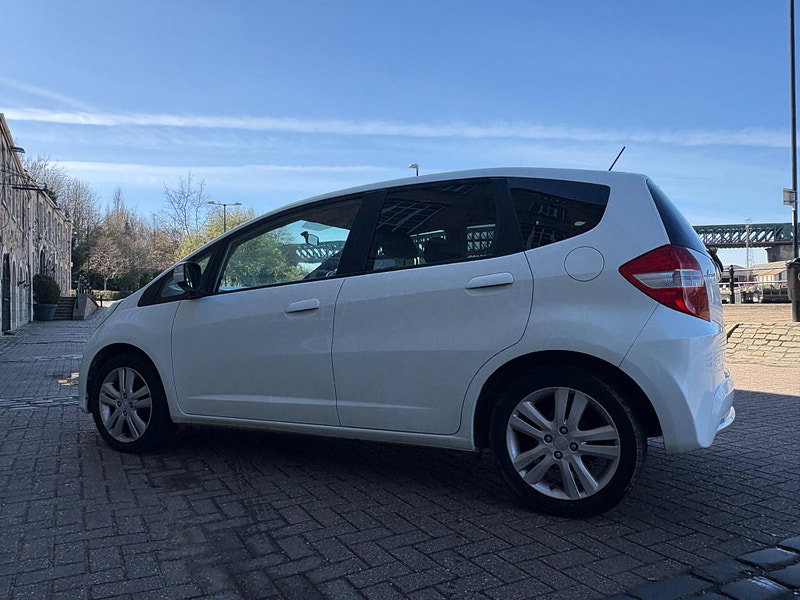 Honda Jazz 1.4 i-VTEC ES Plus Euro 5 5dr 5dr Manual 2026