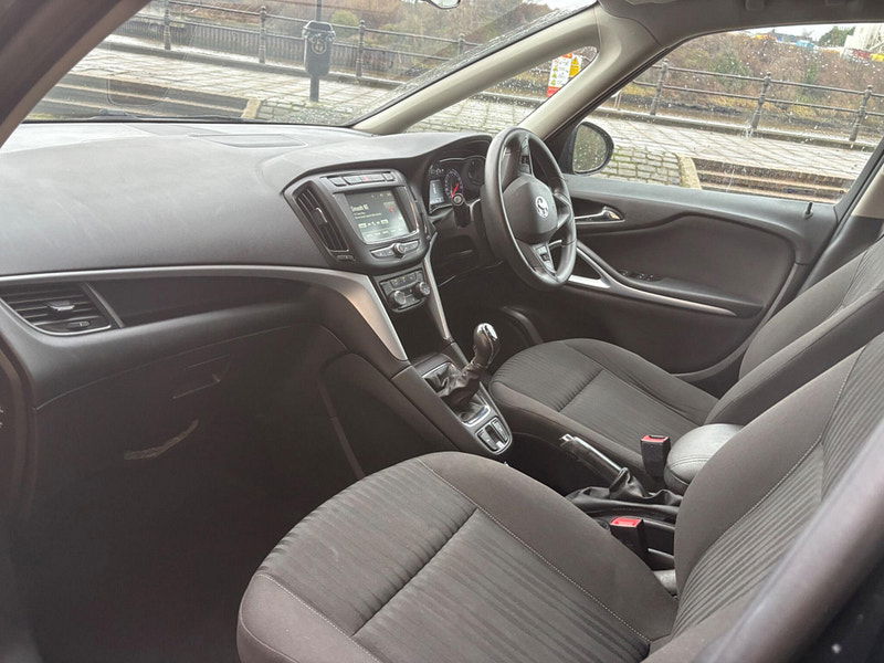 Vauxhall Zafira Tourer 1.4i Turbo Design Euro 6 5dr 5dr Manual 2026