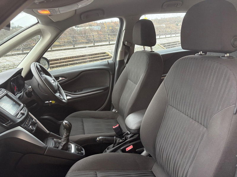 Vauxhall Zafira Tourer 1.4i Turbo Design Euro 6 5dr 5dr Manual 2026