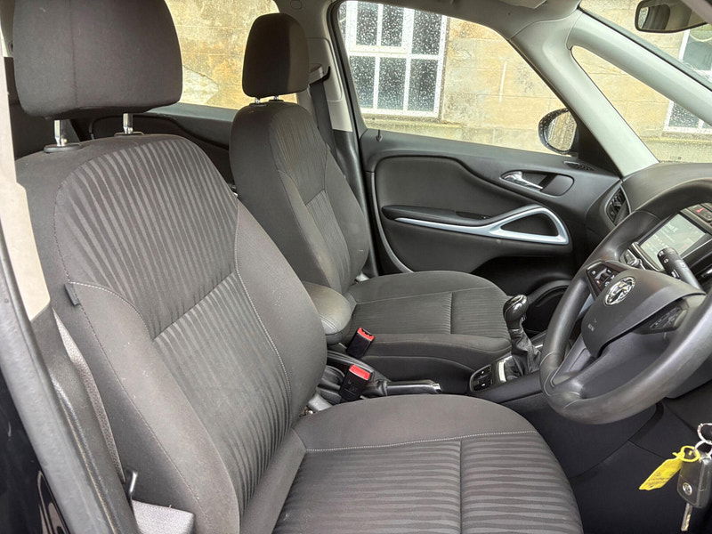 Vauxhall Zafira Tourer 1.4i Turbo Design Euro 6 5dr 5dr Manual 2026