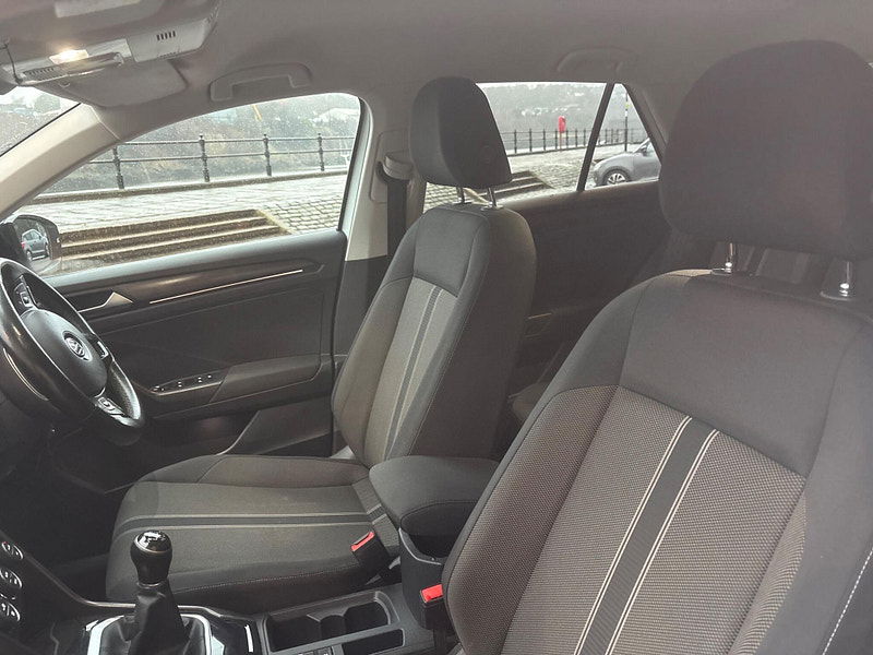 Volkswagen T-Roc 1.0 TSI Design Euro 6 (s/s) 5dr 5dr Manual 2026