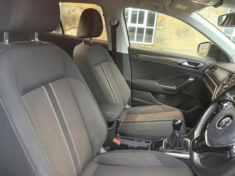 Volkswagen T-Roc 1.0 TSI Design Euro 6 (s/s) 5dr 5dr Manual 2026