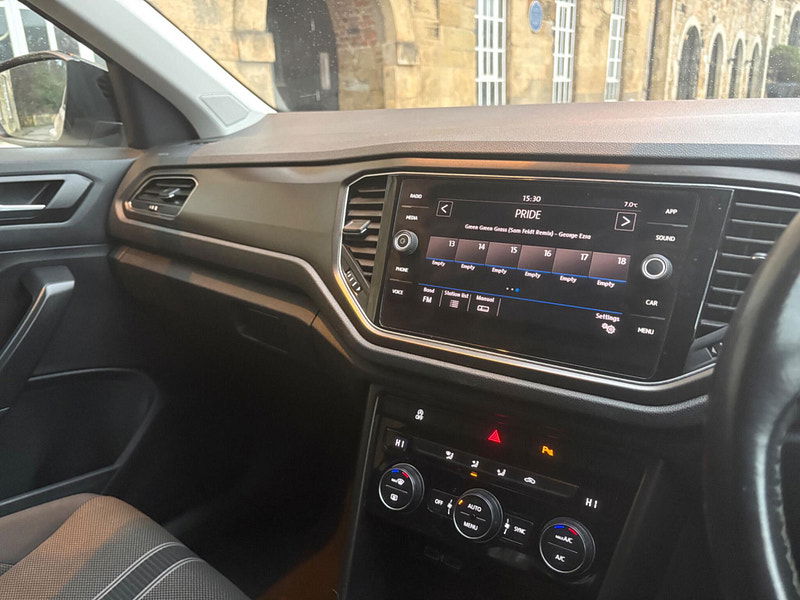 Volkswagen T-Roc 1.0 TSI Design Euro 6 (s/s) 5dr 5dr Manual 2026