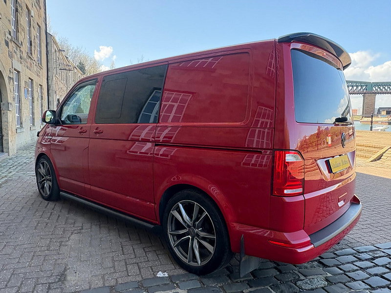 Volkswagen Transporter 2.0 BiTDI T32 BlueMotion Tech Highline Kombi DSG 4Motion SWB Euro 6 (s/s) 5dr 5dr Automatic 2026