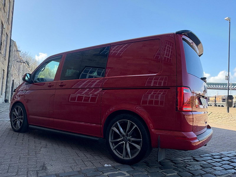 Volkswagen Transporter 2.0 BiTDI T32 BlueMotion Tech Highline Kombi DSG 4Motion SWB Euro 6 (s/s) 5dr 5dr Automatic 2026