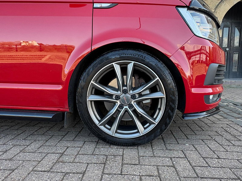 Volkswagen Transporter 2.0 BiTDI T32 BlueMotion Tech Highline Kombi DSG 4Motion SWB Euro 6 (s/s) 5dr 5dr Automatic 2026